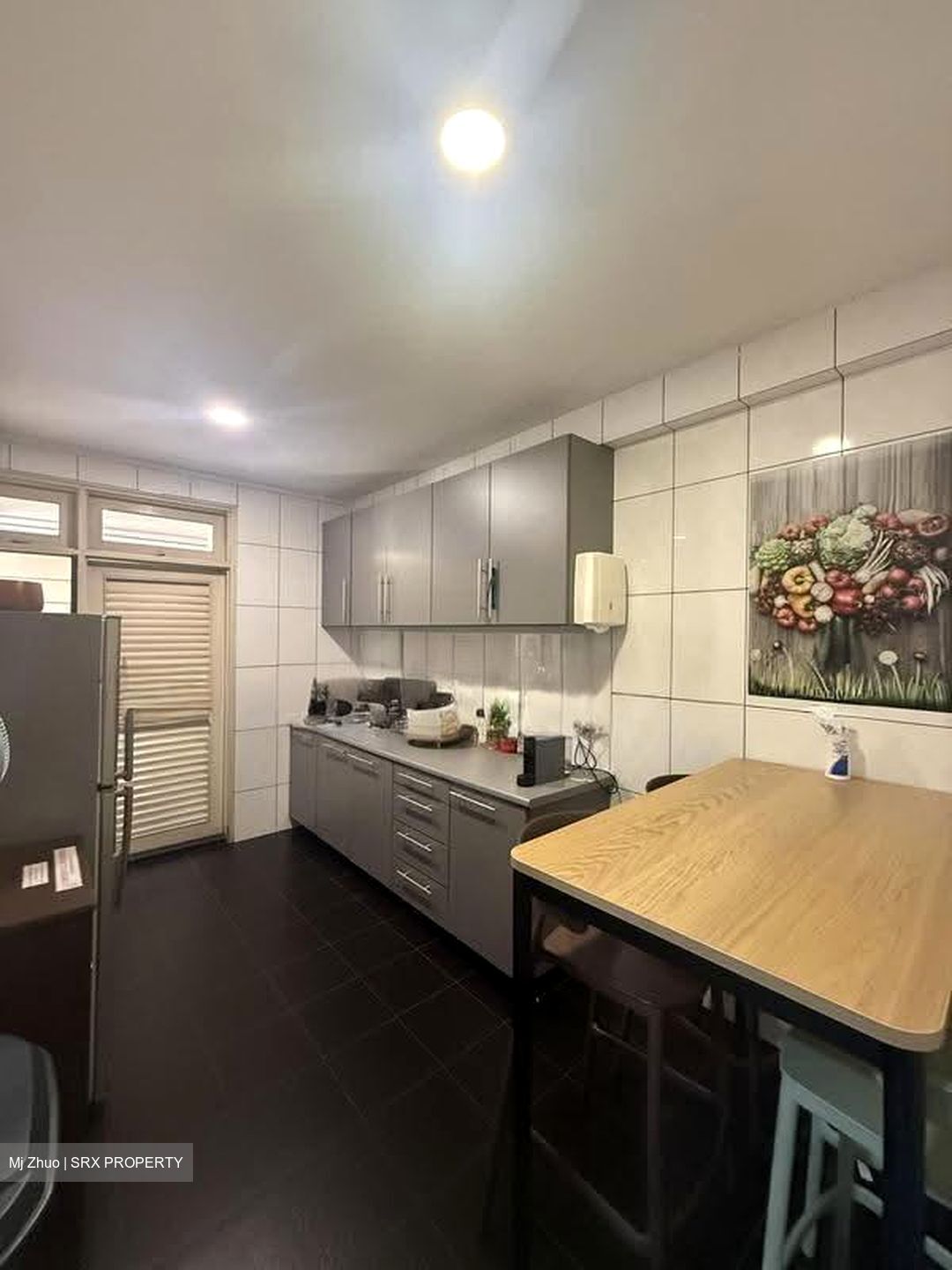 Beach Road (D7), Office #608441491